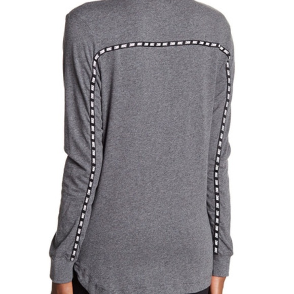 SOLD Nike Women Athletic Logo Long Sleeve Shirt - Picture 2 of 6